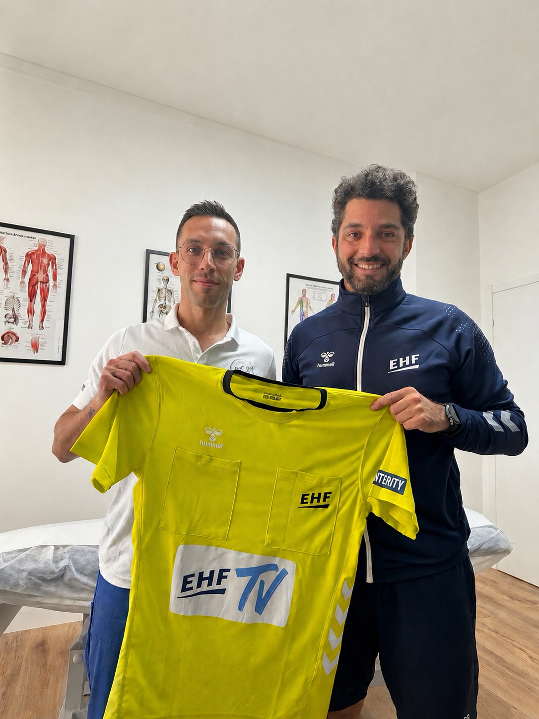 Dott. Andrea Bisconti con atleta EHF - fisioterapia sportiva a Genova